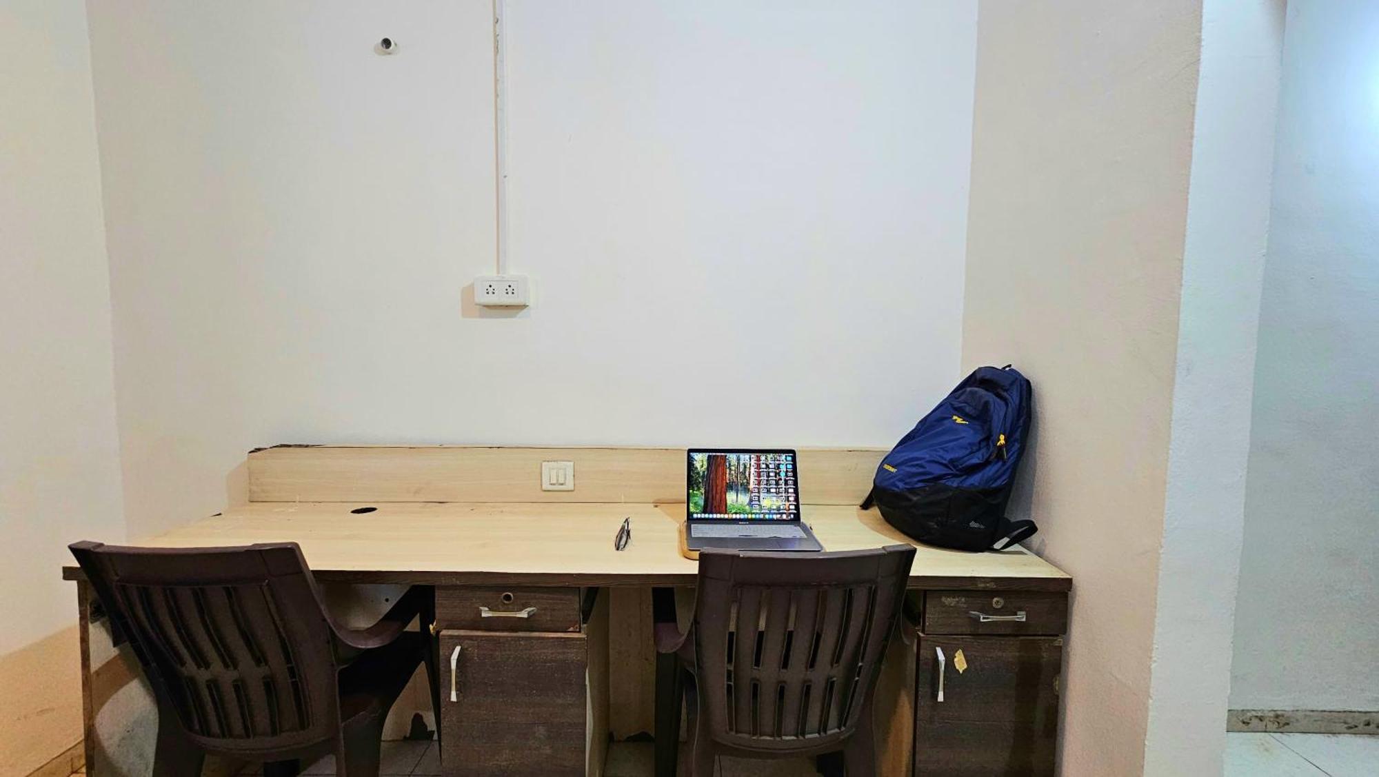 Elephant House - Boutique Hostel & Cowork Meribel Village Экстерьер фото