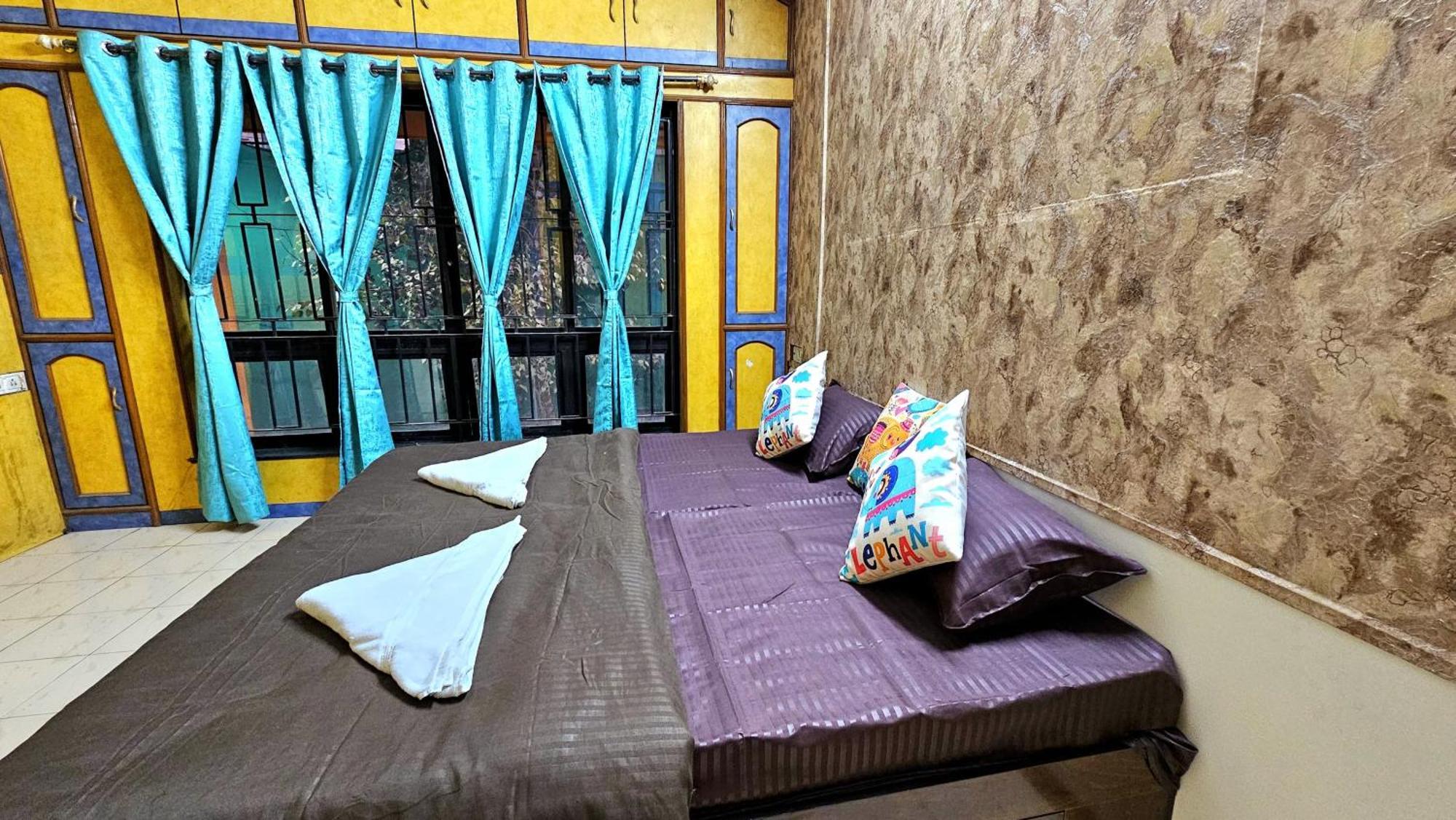 Elephant House - Boutique Hostel & Cowork Meribel Village Экстерьер фото