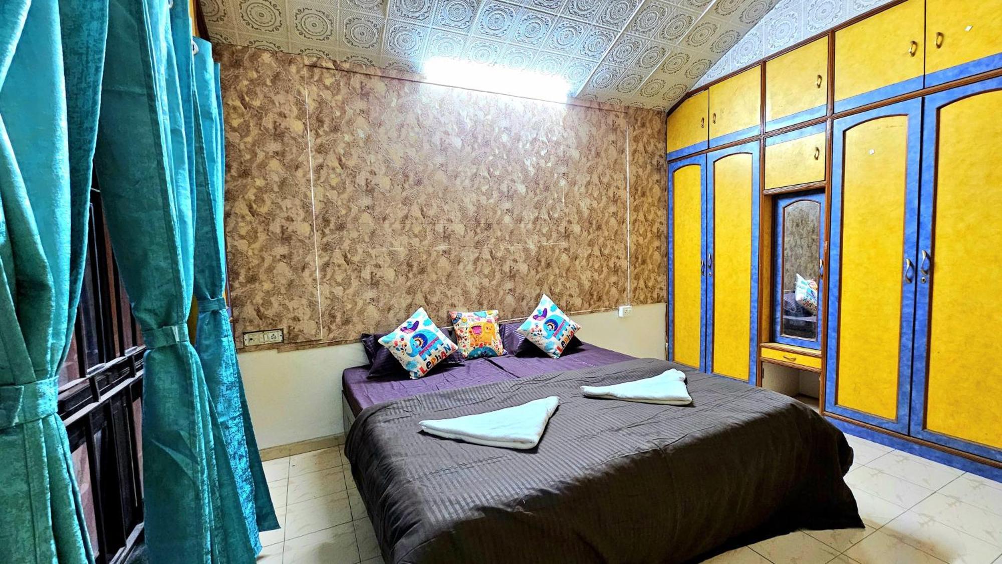 Elephant House - Boutique Hostel & Cowork Meribel Village Экстерьер фото